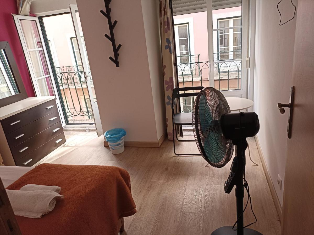 Martim Moniz 28 Guest House, Lisbon